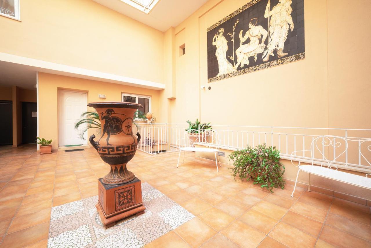 Il Cortile Delle Esperidi Apartment *